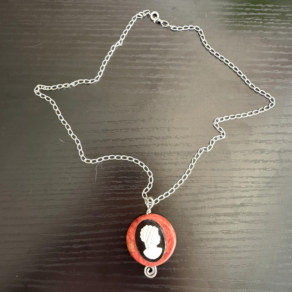 Vintage Cameo Necklace Red Coral Style Oval Pendant Lady Profile 19” EUC
